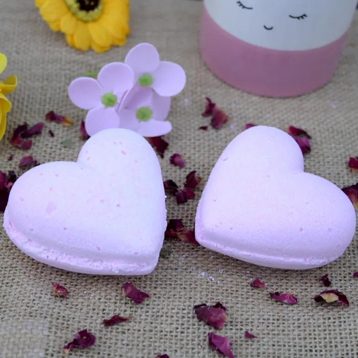 Bombes de Bain en coeur 70g - Bubblegum – Image 2