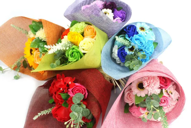 Bouquet de fleurs de savon - Rouge – Image 3