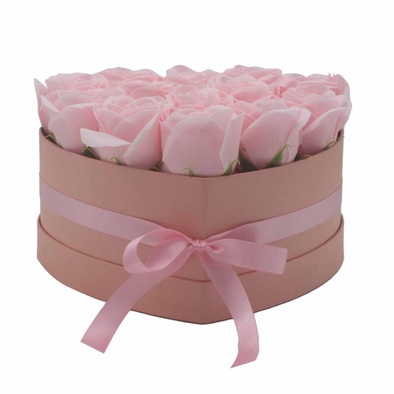 Bouquet de fleurs de savon - 13 Roses Roses - Coeur – Image 4
