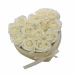 Bouquet de fleurs de savon - 13 Roses Crème - Coeur