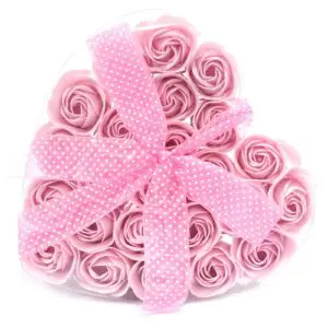 Coffret de 24 fleurs de savon en forme de coeur - Roses roses